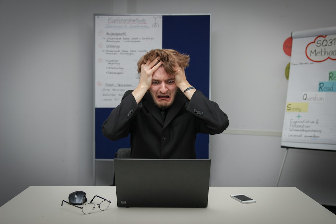 How Fuzzy Thinking and Mental Fog Affect Work Performance (Science-Based Causes)